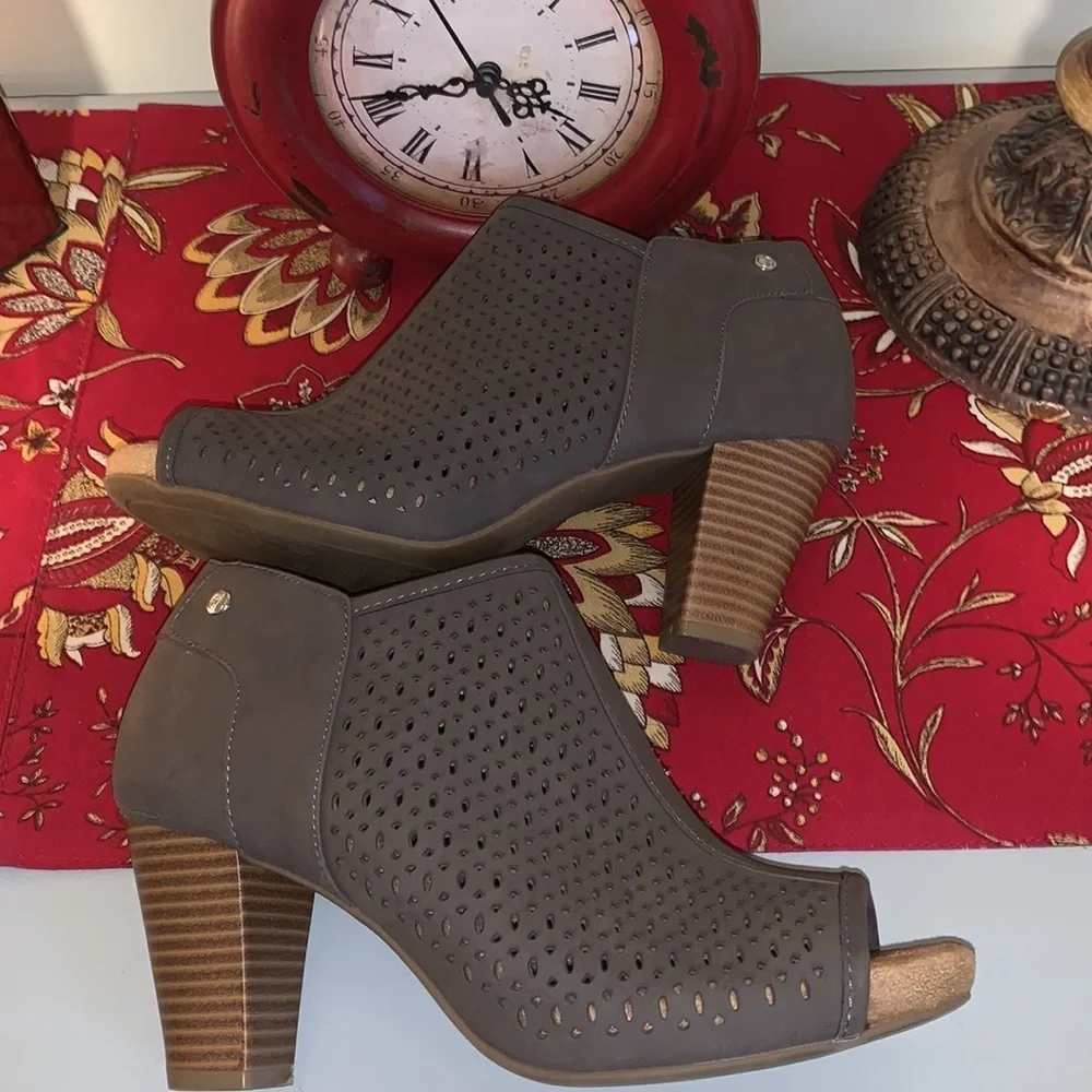 Giani‎ Bernini Angye Size 7.5.